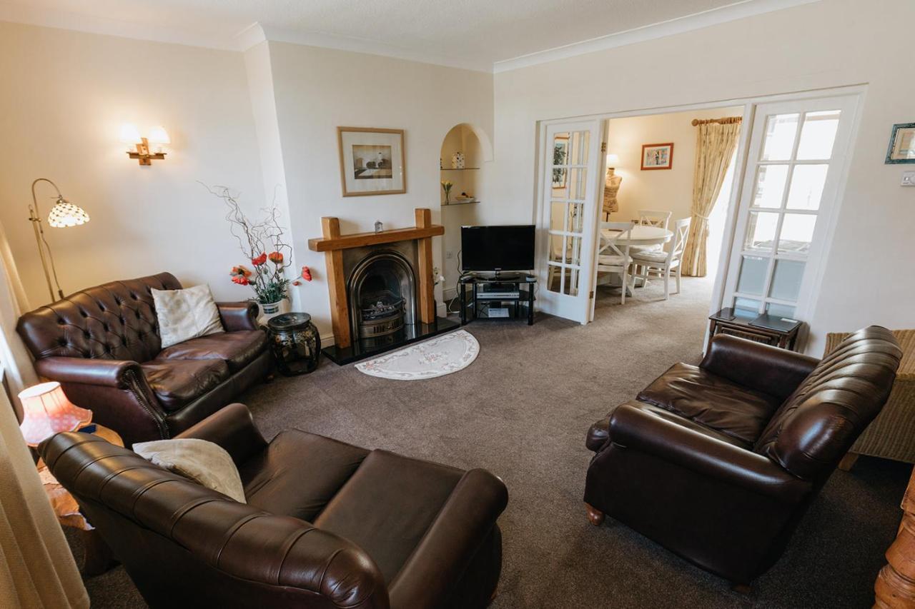 Willow Cottage - Cost 3 Bed Cottage In Penrhyn Bay With Sea Views With Access To Snowdonia Рос-он-Си Экстерьер фото