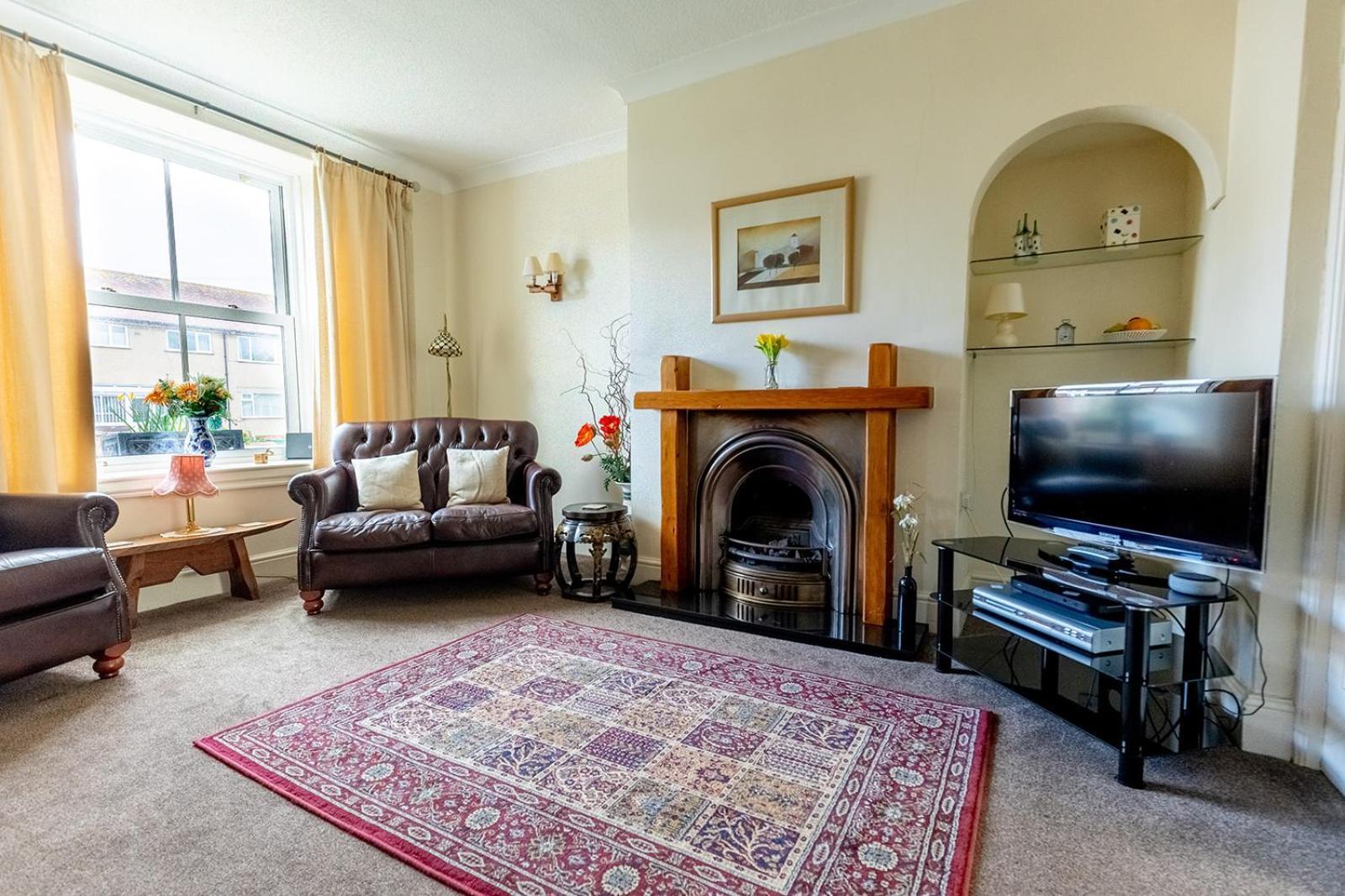 Willow Cottage - Cost 3 Bed Cottage In Penrhyn Bay With Sea Views With Access To Snowdonia Рос-он-Си Экстерьер фото